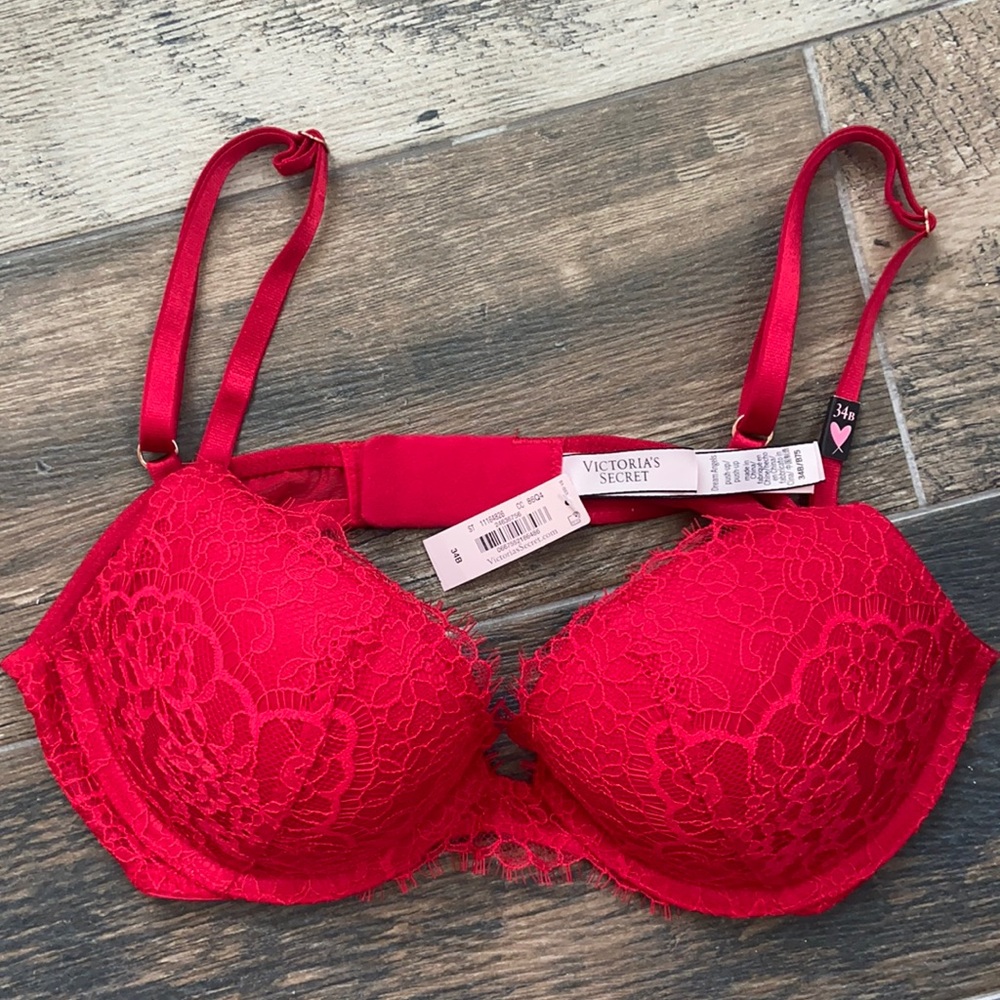 VICTORIAS SECRET red lace push-up bra